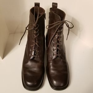Santana Canada Waterproof Lace Up Boots